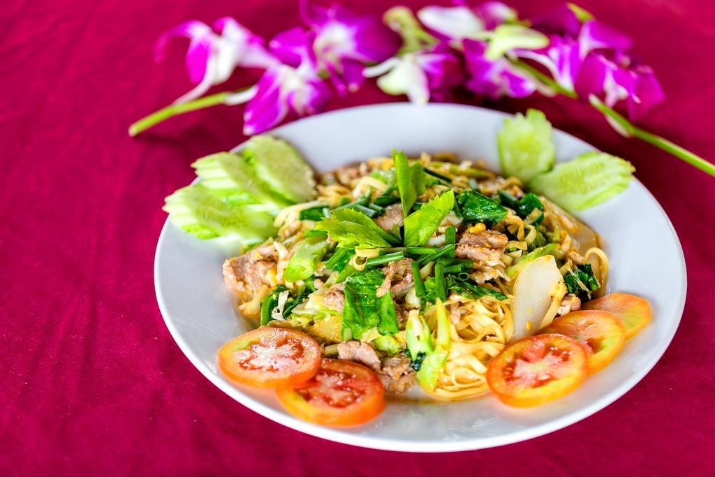Ly Heng Chhay Hotel Krong Poi Pet Exterior photo